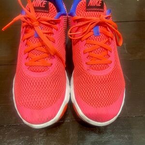 Nike Women’s Flex Experience RN6 Sneakers Size 10